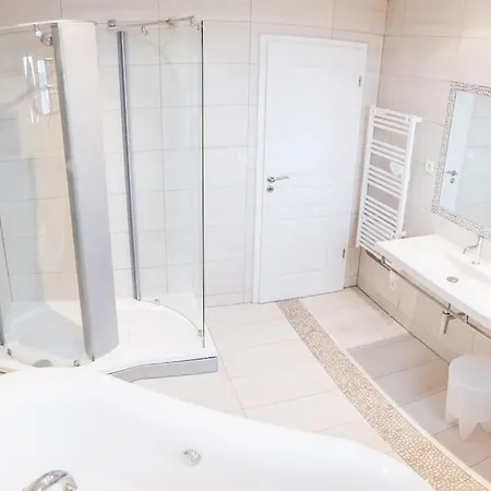 Doller 4 Stars Hot Tub Mountain Ballon D'alsace Holiday home Sewen